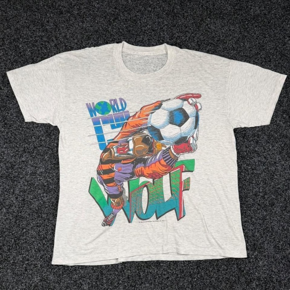 Vintage 90s World Cup Wolf Soccer Distressed T-Shirt Gray  XL